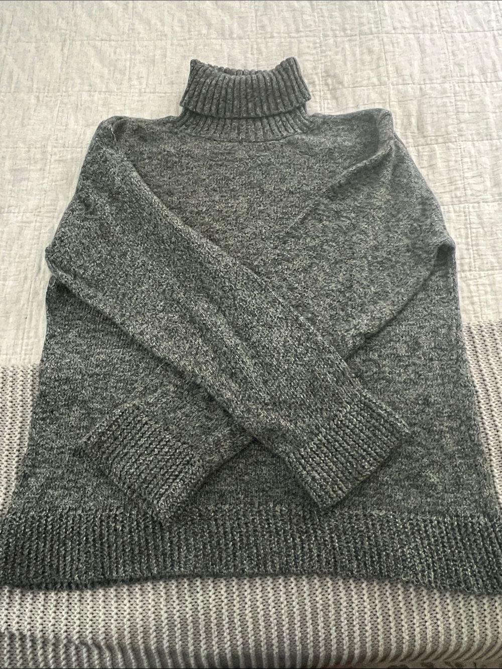 Columbia Turtleneck Sweater in Heather Grey